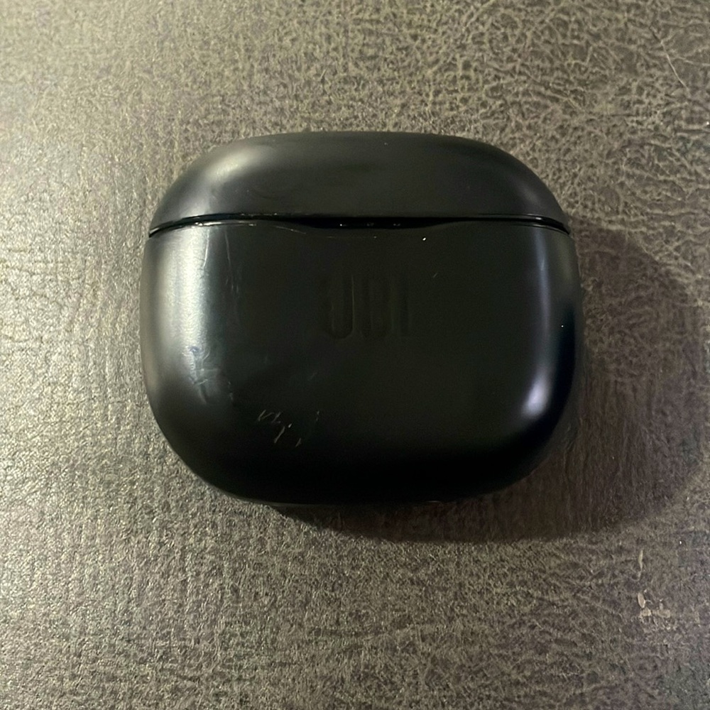 COPY - JBL wireless headphones